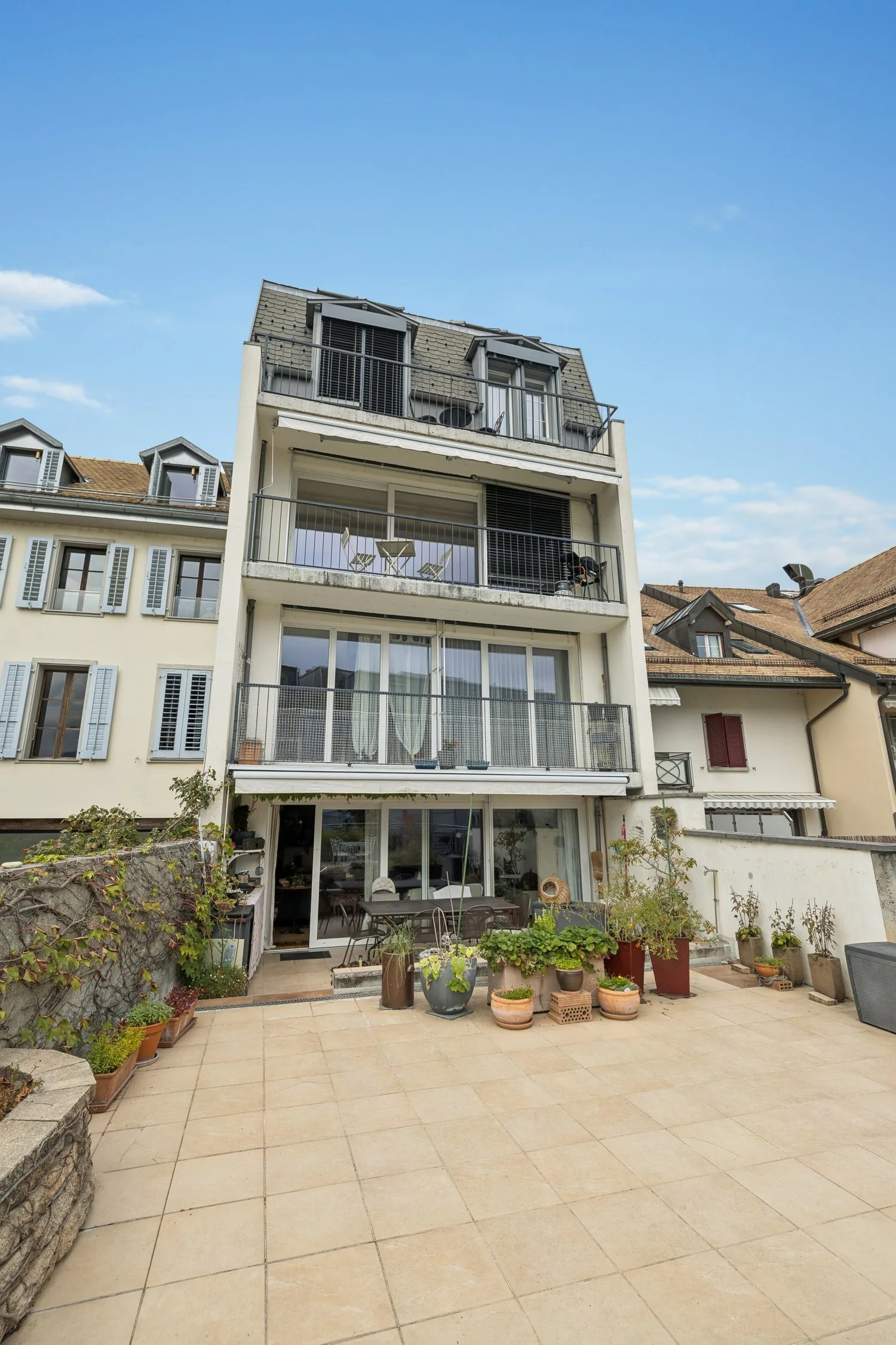 Bellissimo duplex di 5,5 locali con terrazza, a due passi dal lago