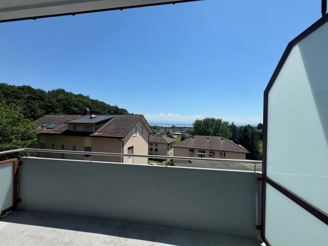 3.5 room apartment completely renovated on the 3rd floor