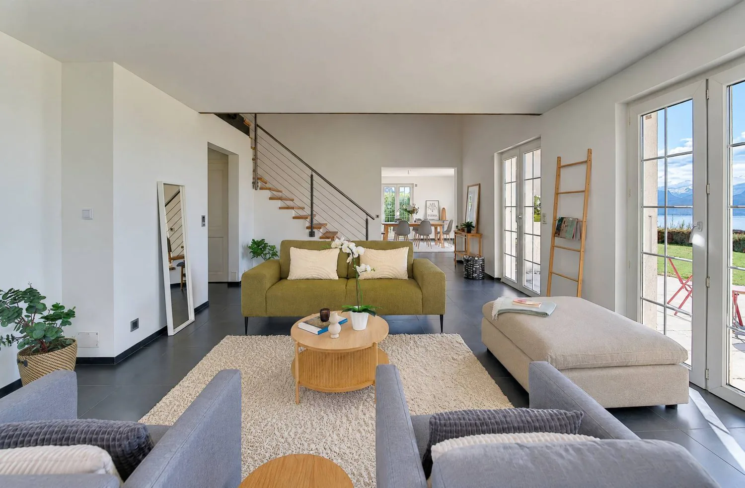 Charming property with panoramic views