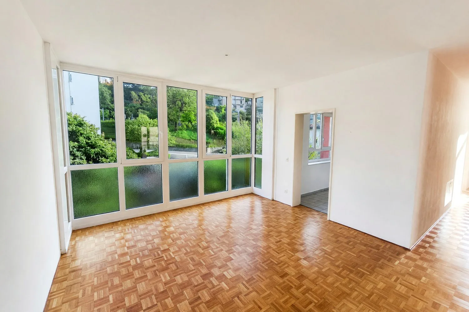 Apartments 2.5, 3.5, and 4.5 for rent in strategic location