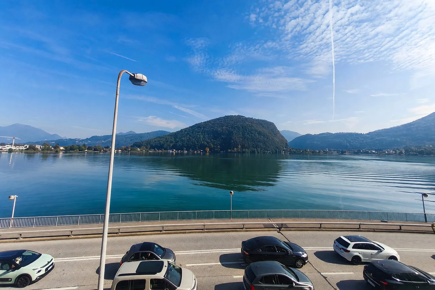Renovated 4.5-room apartment with terrace and lake view in Ponte Tresa
