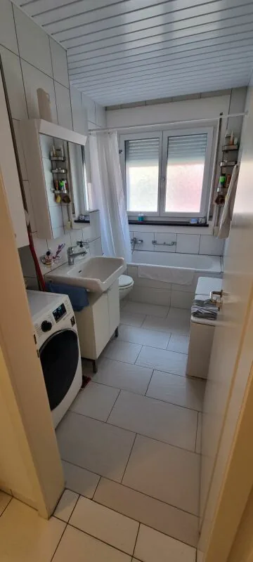 Appartement de 2,5 pièces fraîchement peint à Liebefeld à louer !