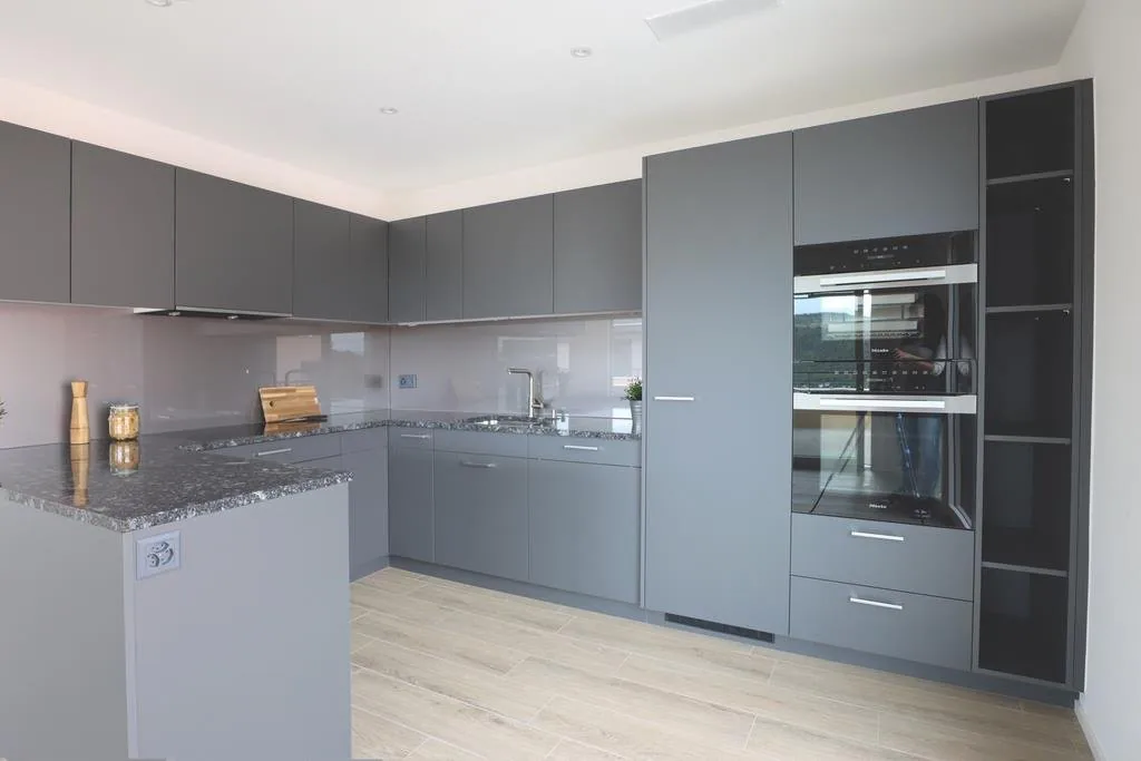 Living in a quiet location with private laundry room