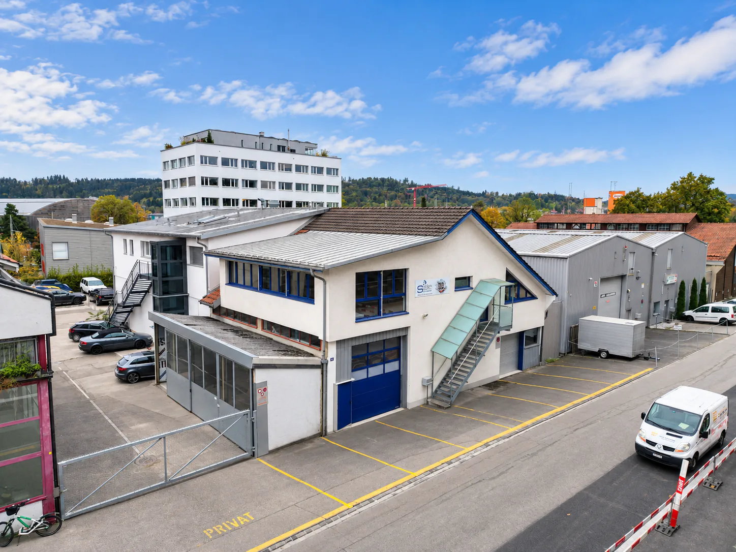 Locali commerciali moderni di 4 camere a Winterthur