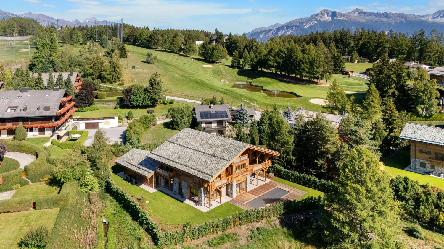 Chalet der Superlative am Golfplatz