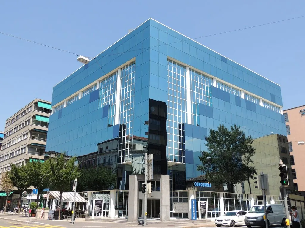 Spacious office in strategic location in Lugano