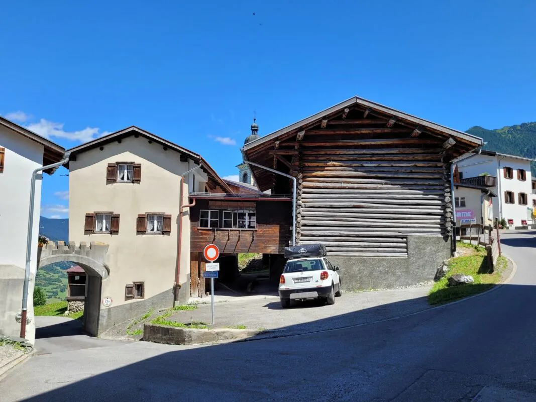 House with workshop and stable in 7458 Mon (GR)