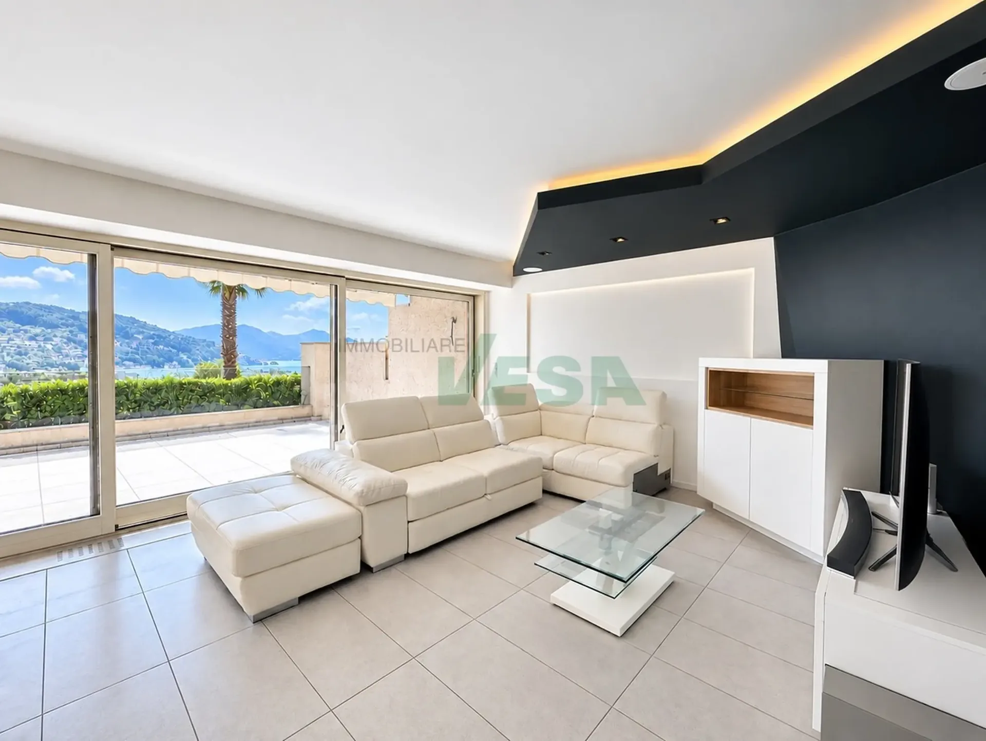 Moderno e luminoso appartamento 2 locali con splendida vista lago