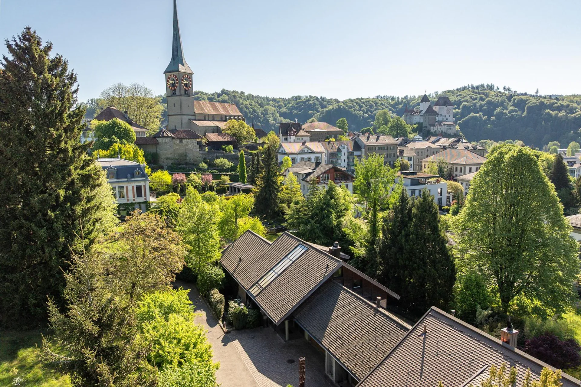 Maison à deux familles exclusive avec espace de bien-être privé - un espace merveilleux