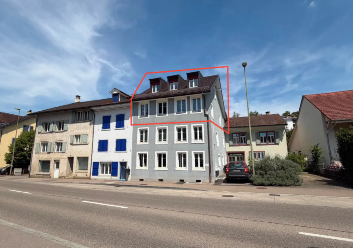 Bright 5-room maisonette with large terrace