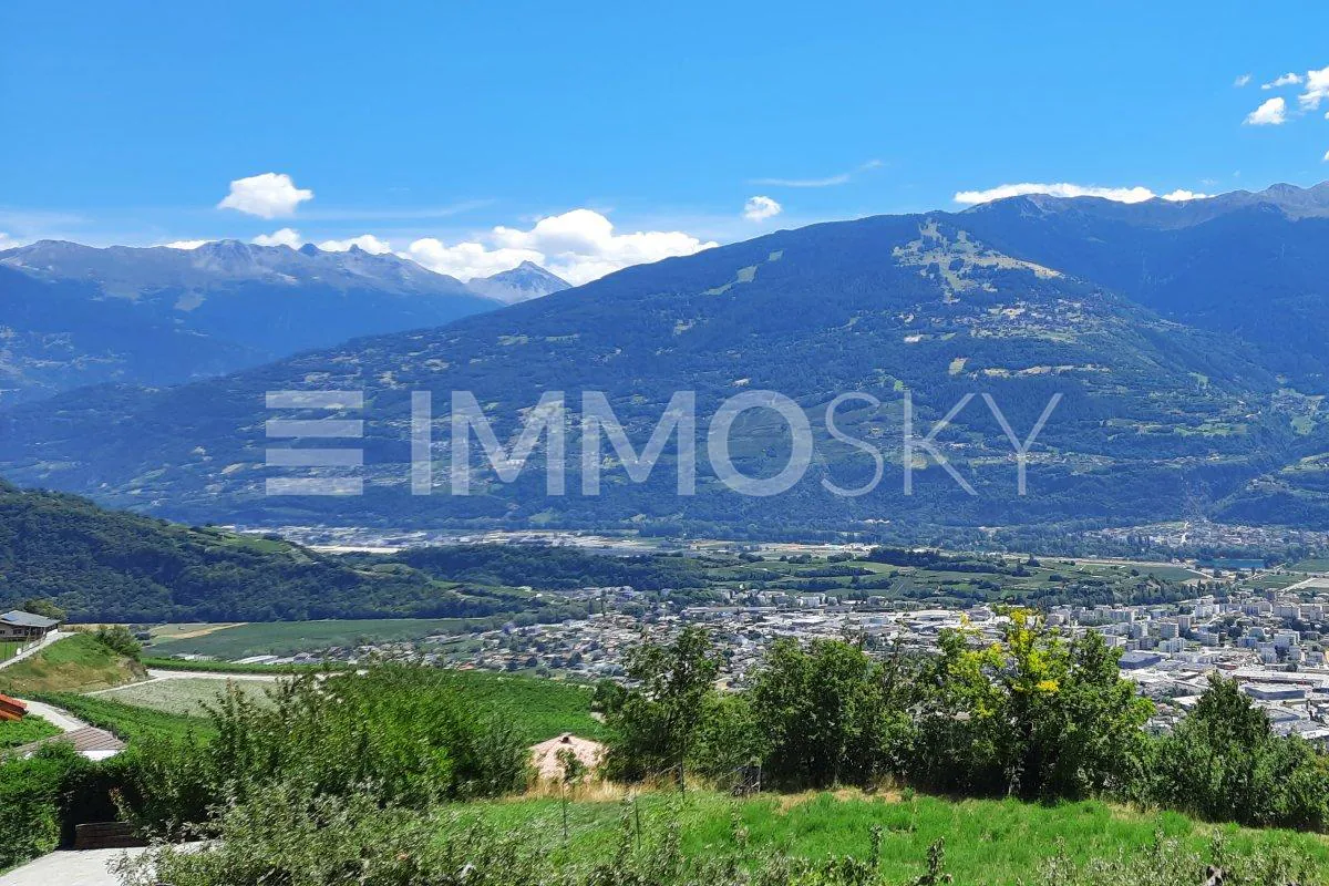 Building plot with breathtaking views of Valais