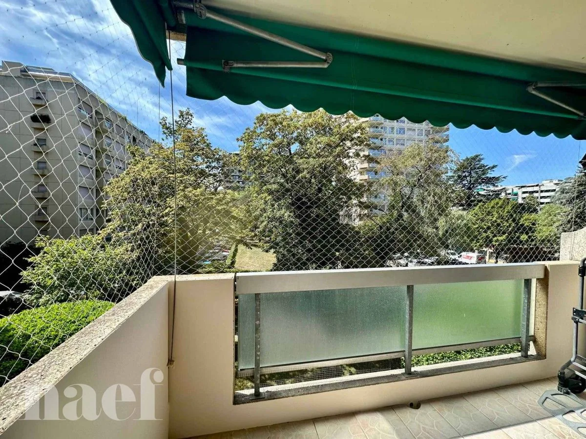 4 Zimmer von 95 m² mit 2 Balkonen zur Miete Florissant / Malagnou, Genf