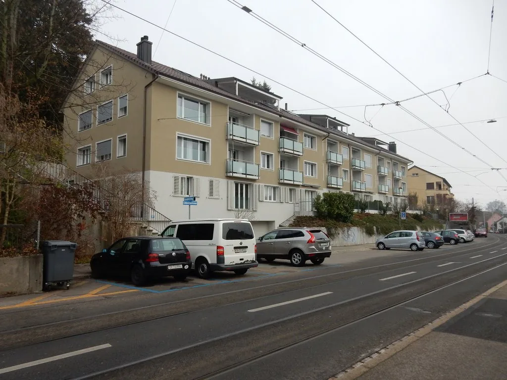Moderne 2.5 Zimmer-Wohnung in Zürich Höngg zu vermieten