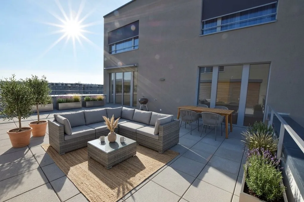 Modern 3.5-room apartment with large terrace