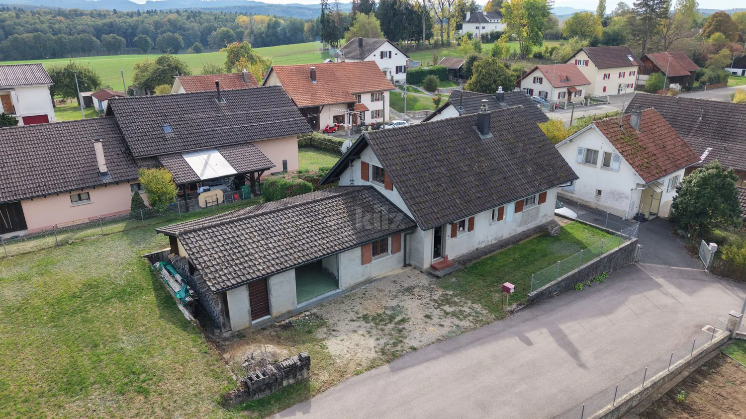 Charmantes Haus zur Renovierung mit Garten
