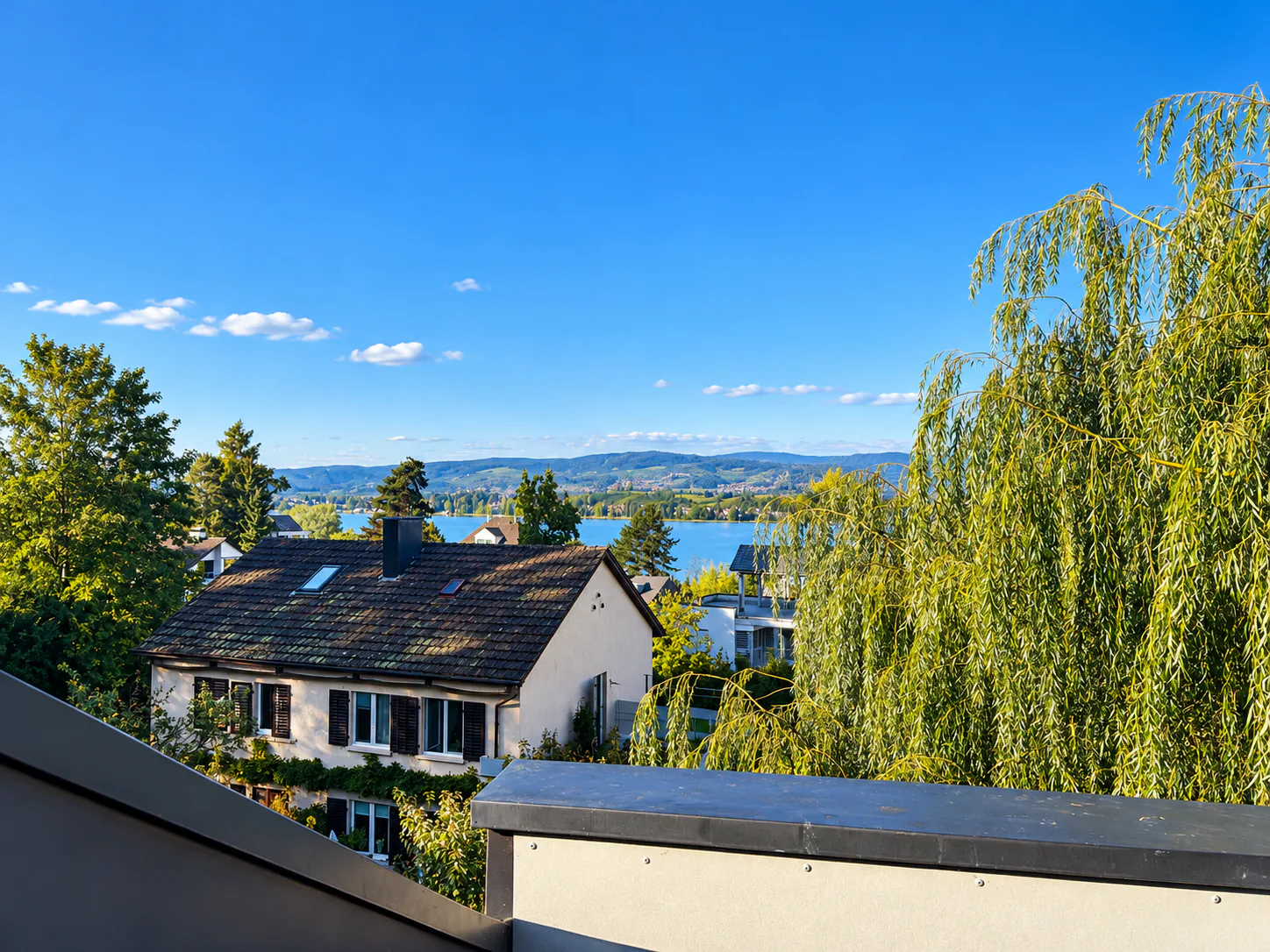 Geräumige 2-Zi. Wohnung beim Untersee