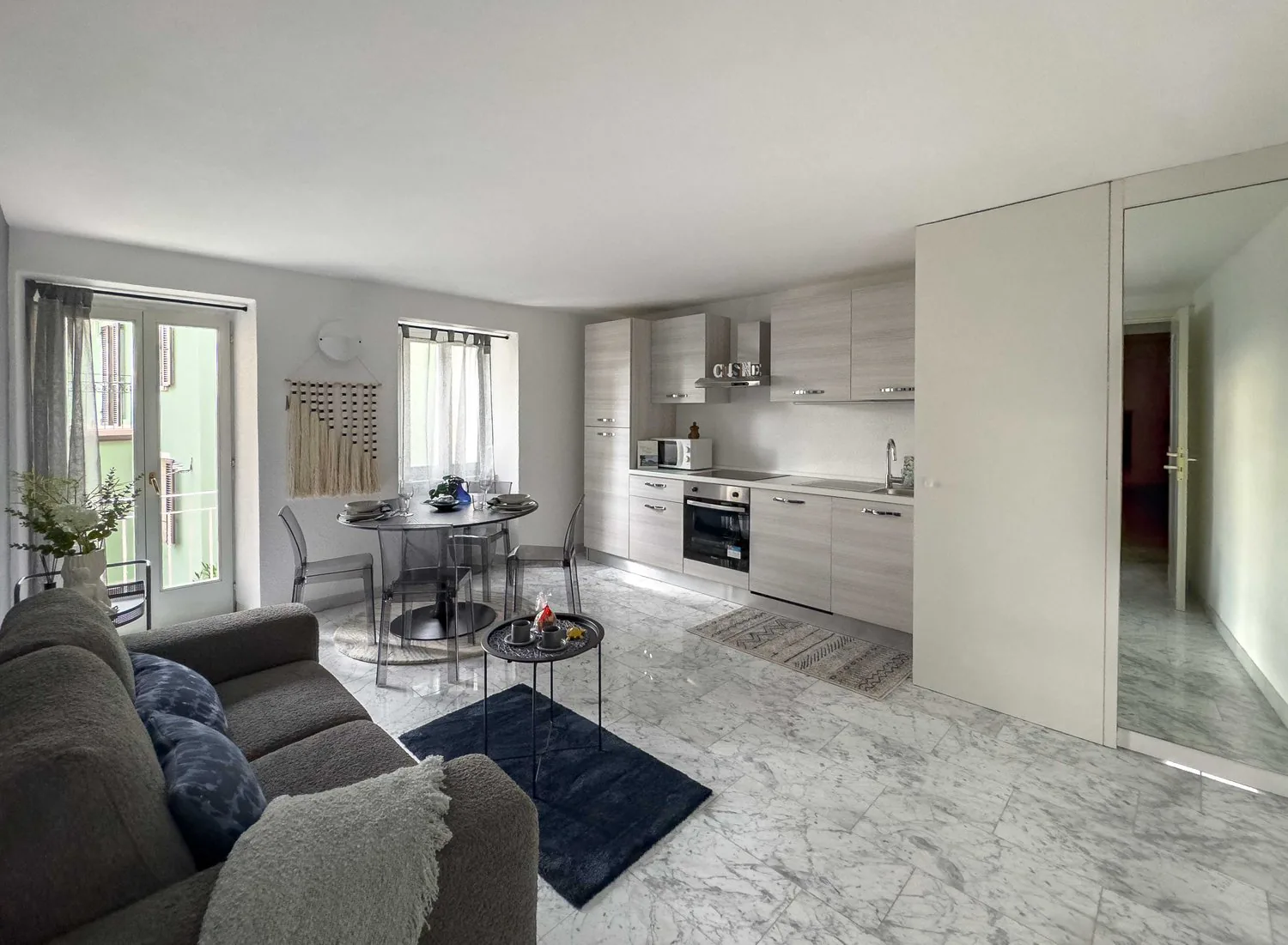 2.5 rooms apartment in Aldesago, ideal also for non-residents
