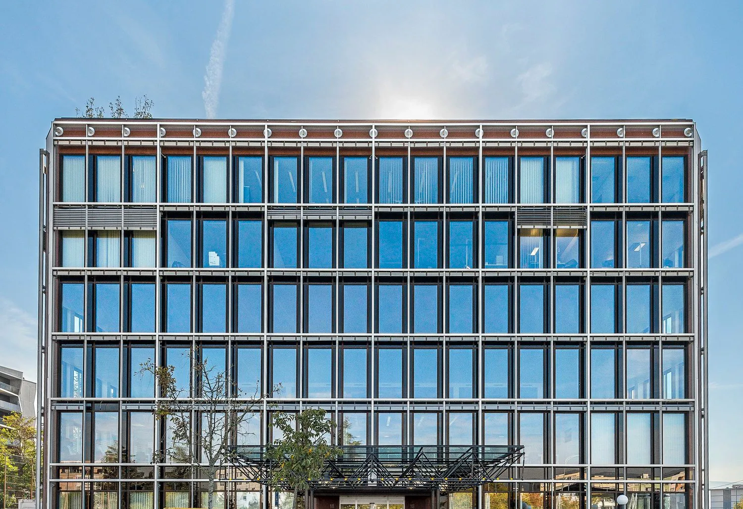 A louer - surface de bureaux au rez-de-chaussée