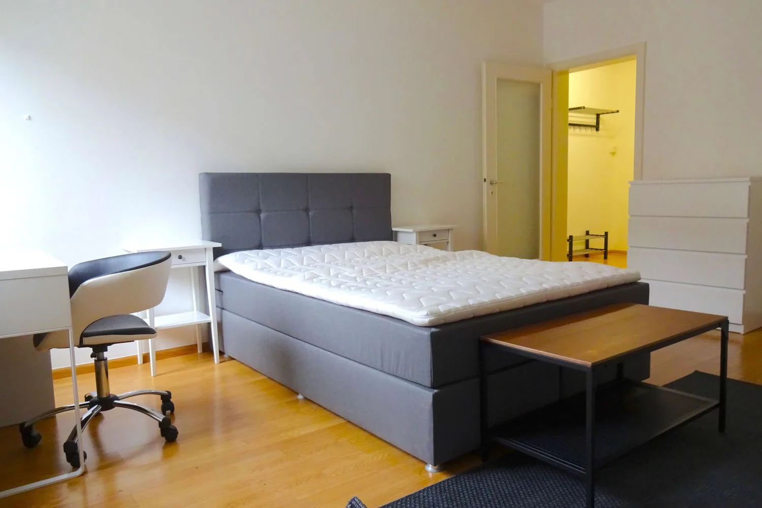 Cozy Single Room in a Flat Share – Basel, Riehenstrasse