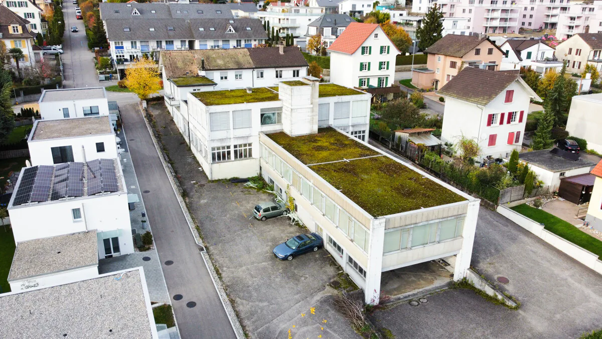 Paquet immobilier à rendement élevé avec autorisation de transformation en logements