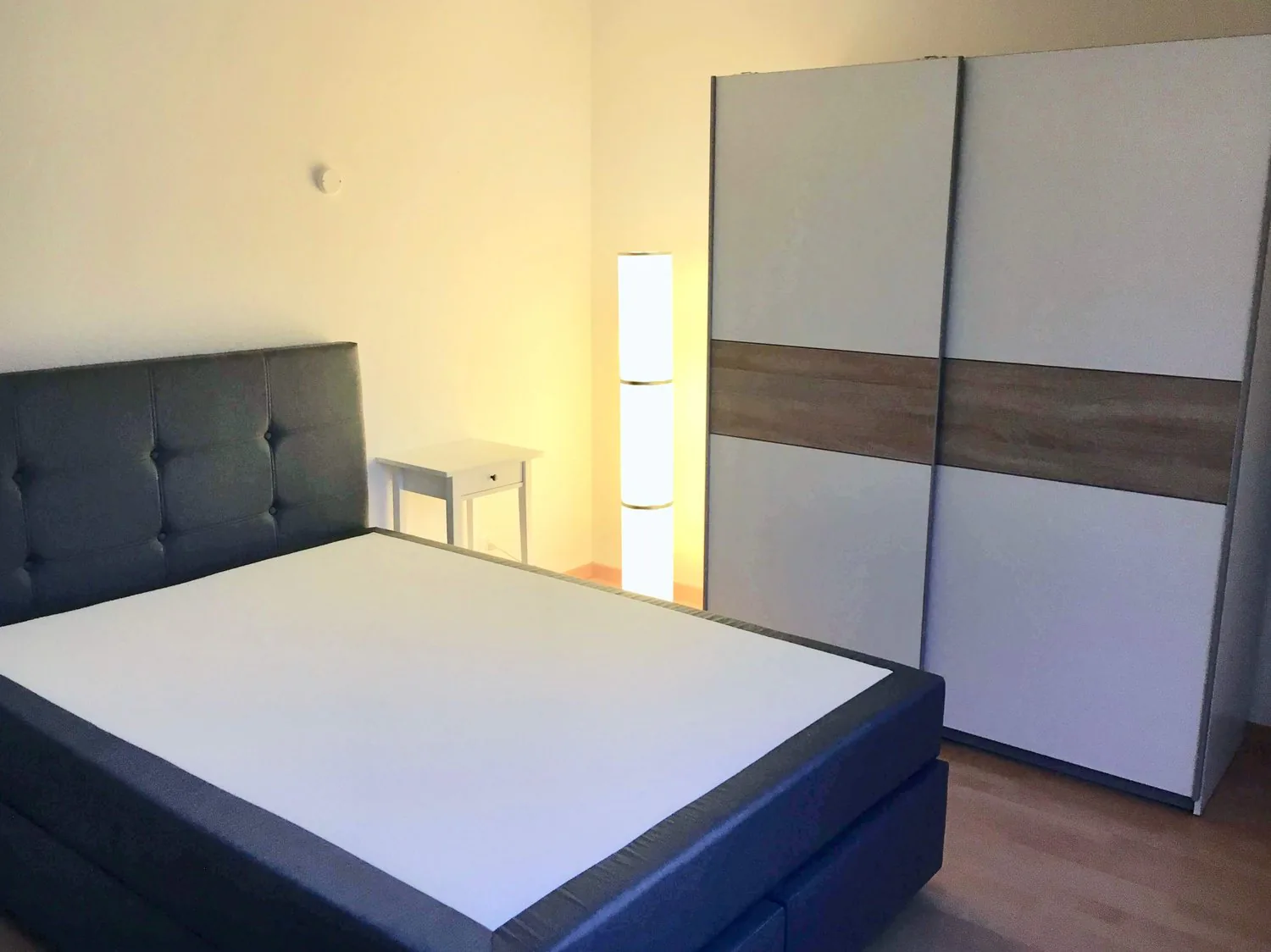 Cozy Single Room in a Flat Share – Zürich Wollishofen