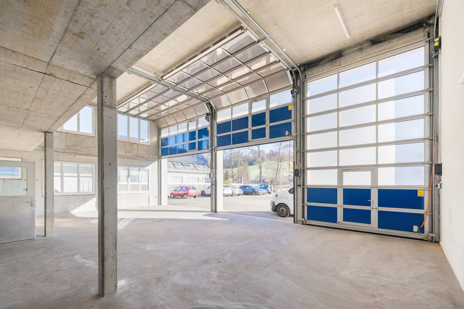 Atelier automobile spacieux à Lotzwil à louer