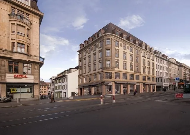 Living by the middle bridge in a historic building
