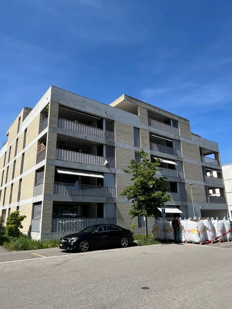 Appartement moderne de 3,5 pièces à Suhr