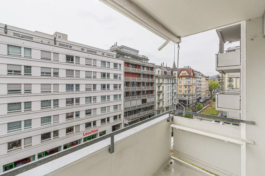 Moderne 2.5-Zimmerwohnung im Zentrum der Neustadt