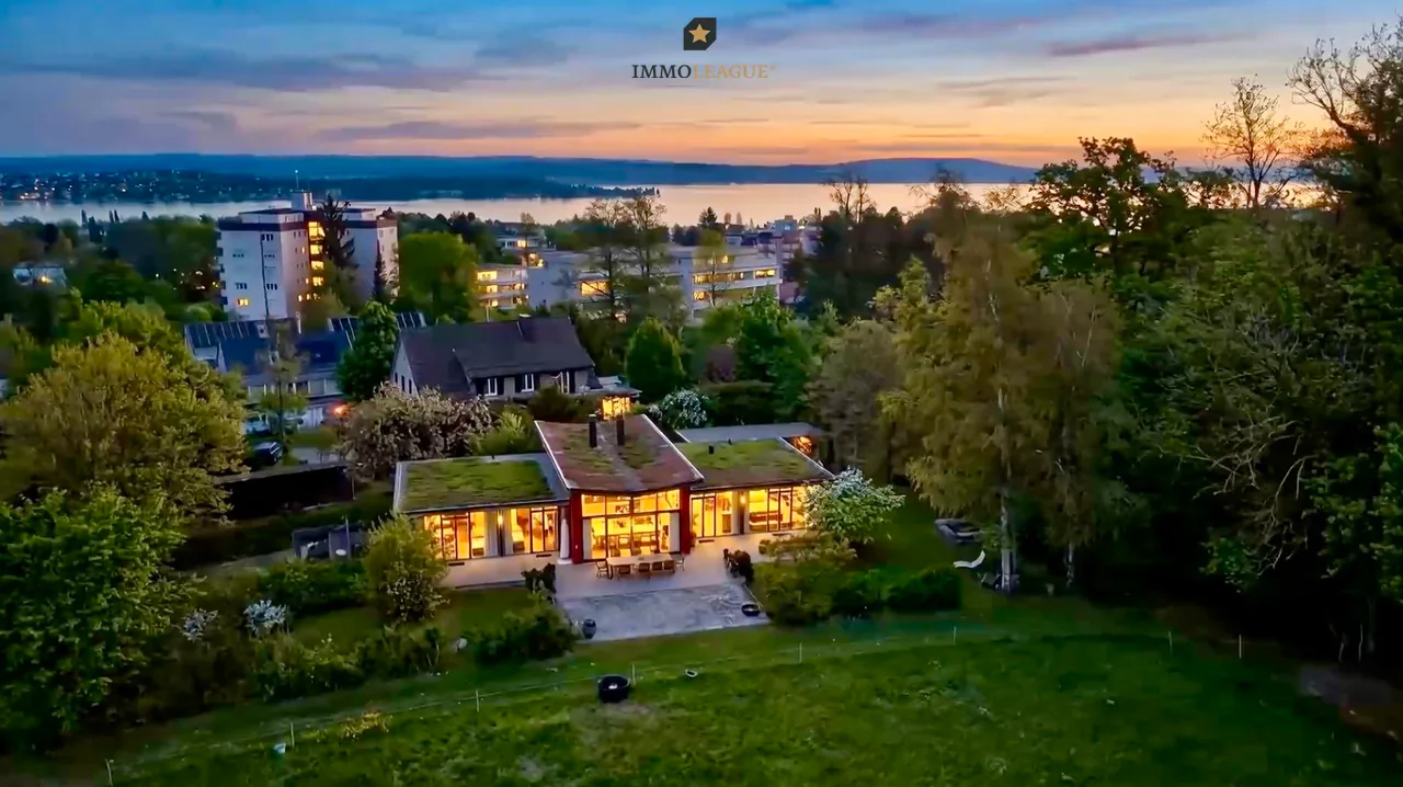 Architektur trifft Natur. Ein Zuhause der besonderen Art mit Umschwung