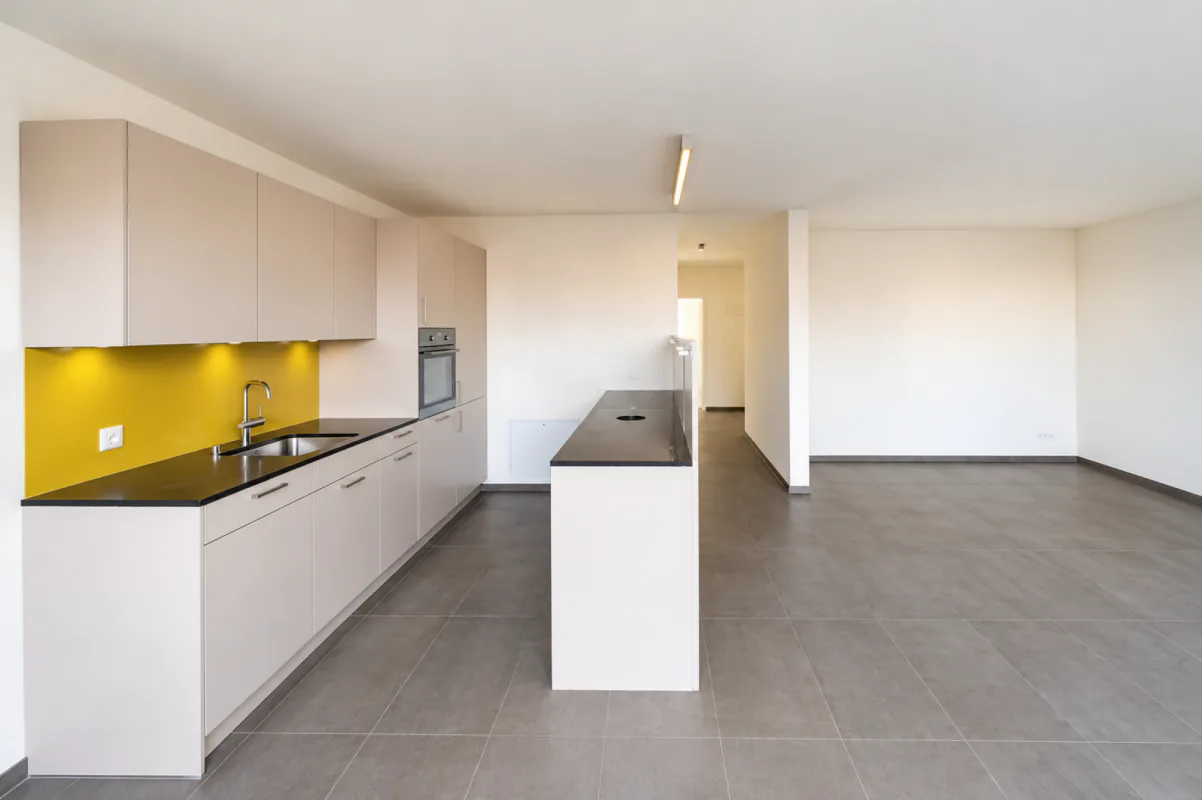 Centrally located, completely renovated in 2020