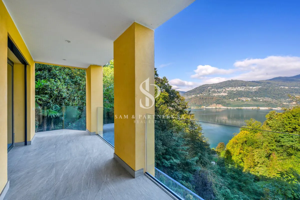 Appartamento con vista lago