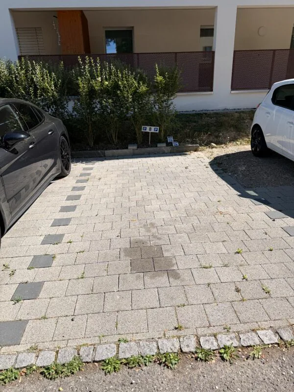 Parking central à louer