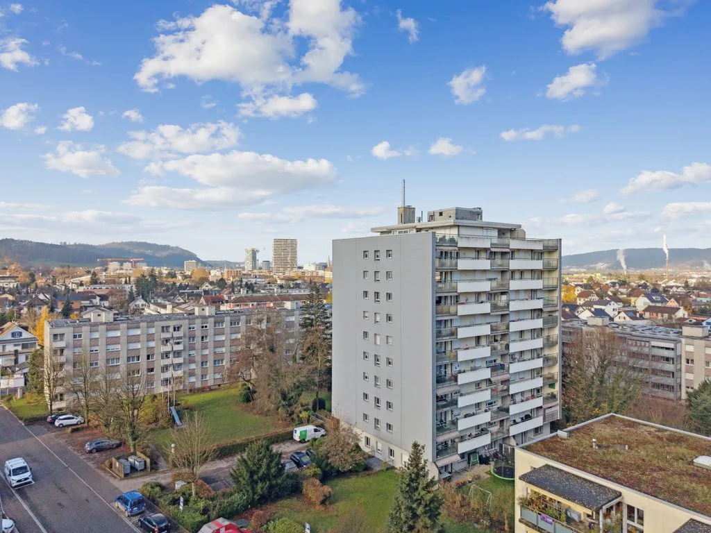 Schöne 4.5-Zimmerwohnung im 9. OG