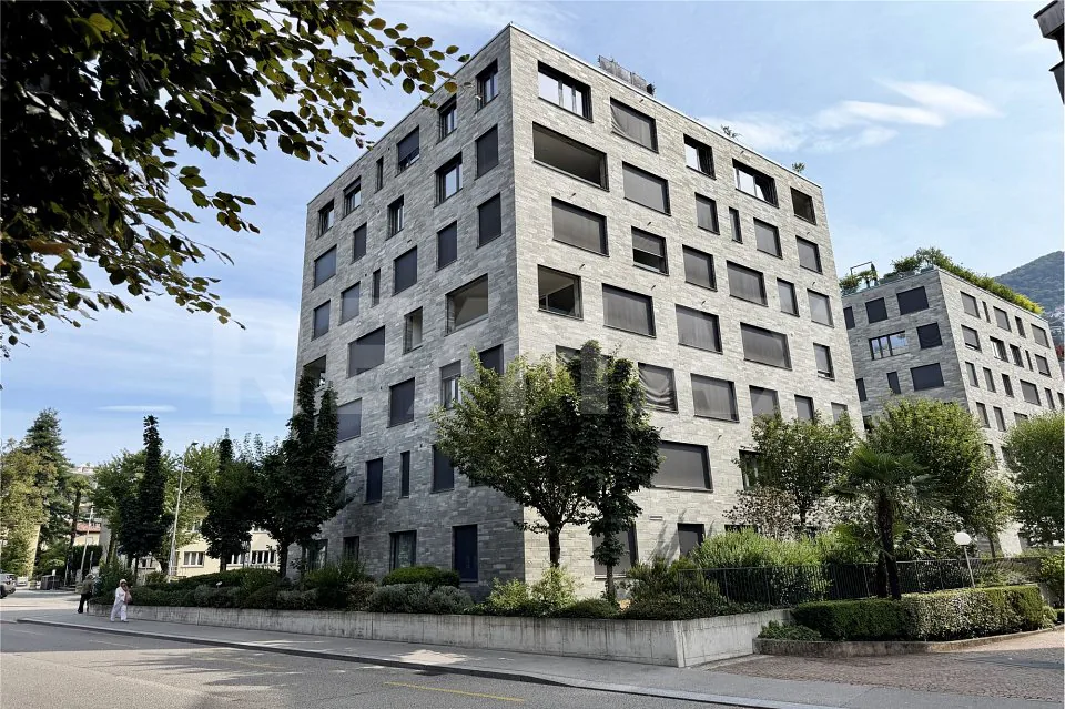 Eleganza contemporanea e vista lago a Lugano Cassarate