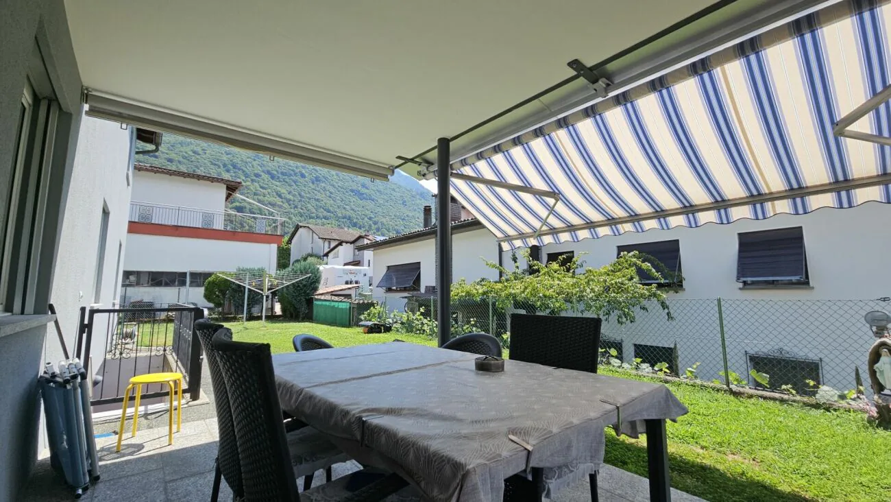 Appartement à Arbedo avec grand jardin