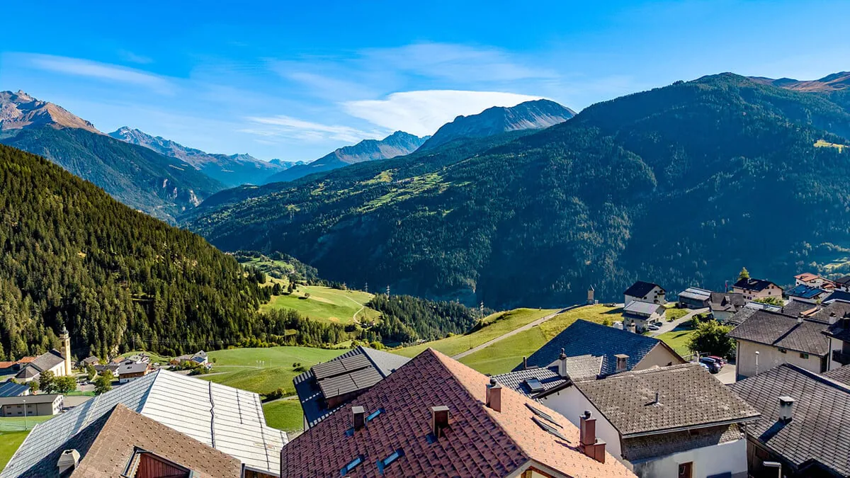 Penthouse maisonette nuovo con vista panoramica a Lain
