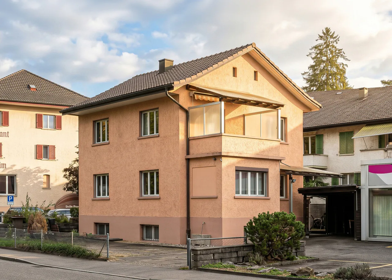 Casa indipendente con due appartamenti e potenziale