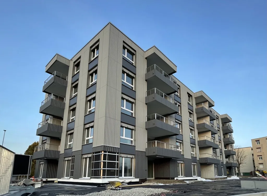 Modern and stylish 3.5 room attic apartment in a central location