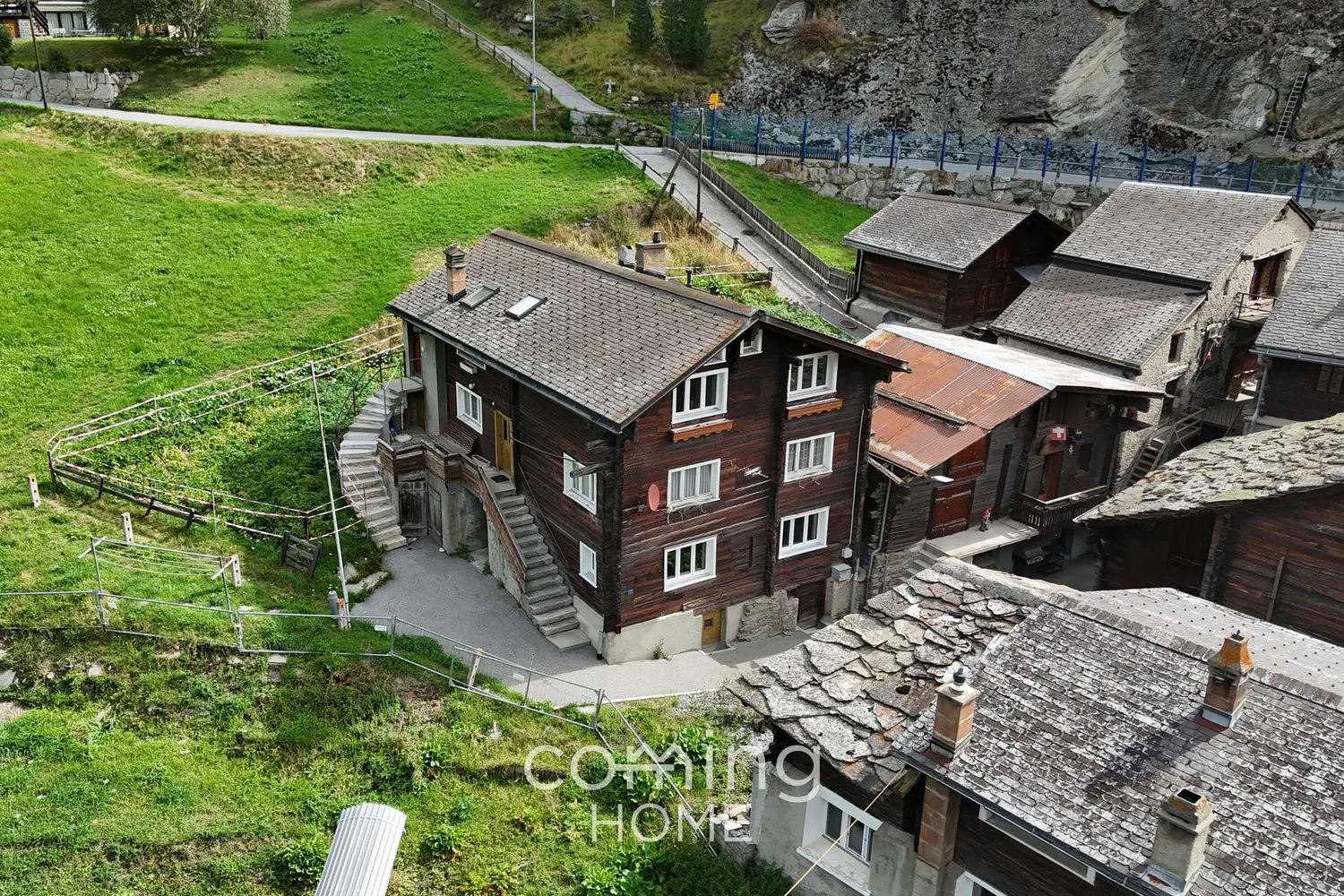 Incantevole appartamento di 4 locali a Saas-Grund con vista montagna soleggiata