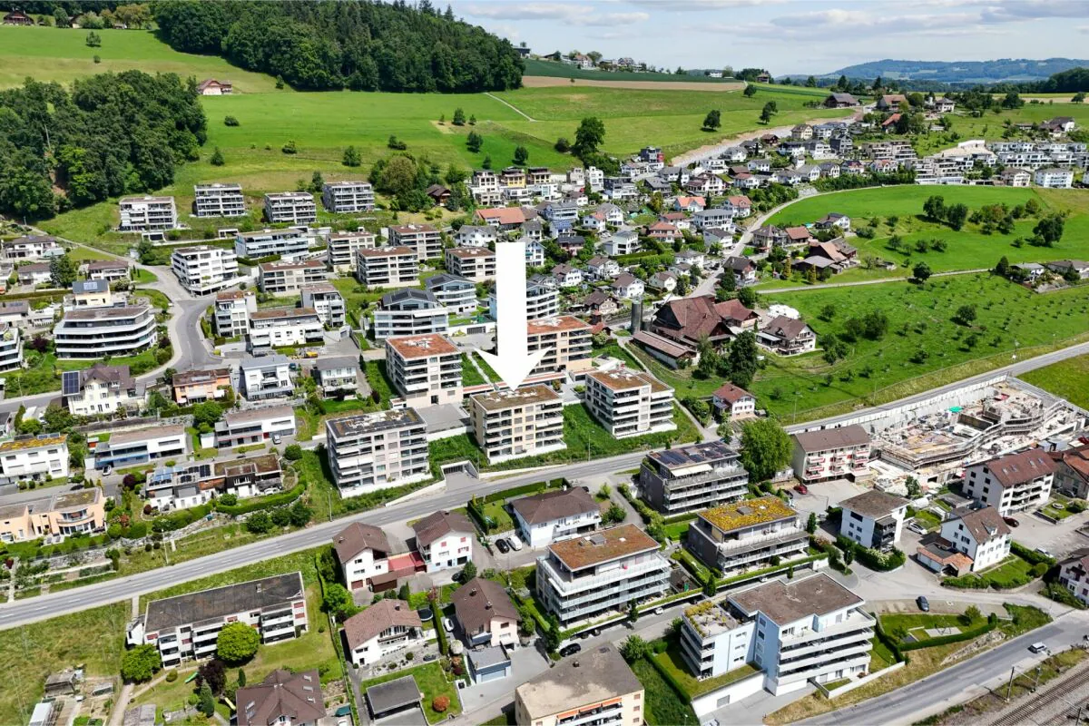 Appartement attractif, entretenu et neuf de 3,5 pièces avec vue lointaine de rêve