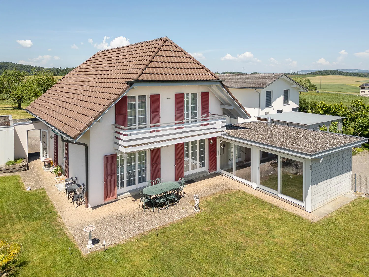 Maison unifamiliale avec jardin d'hiver...Liebistorf