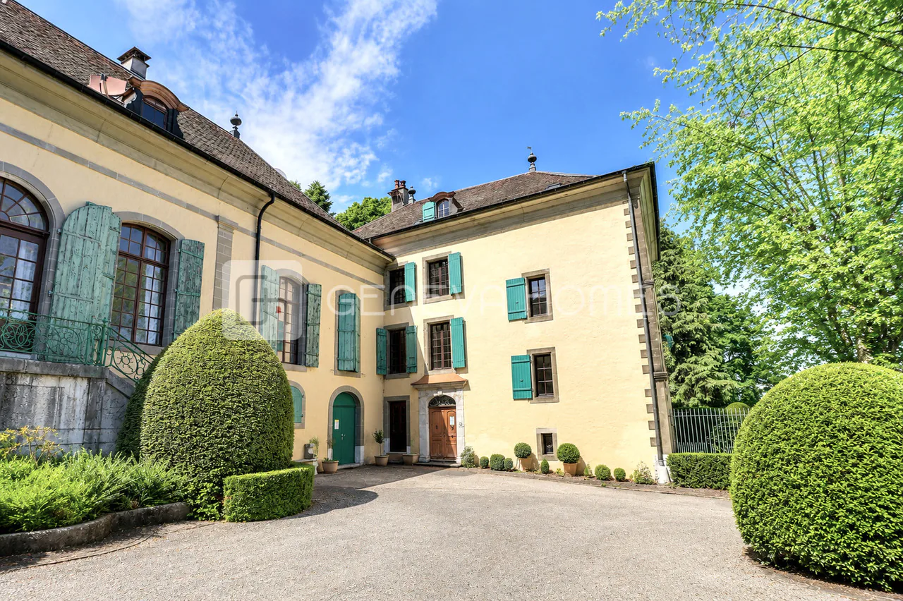 Appartement de prestige alliant histoire, charme, et nature