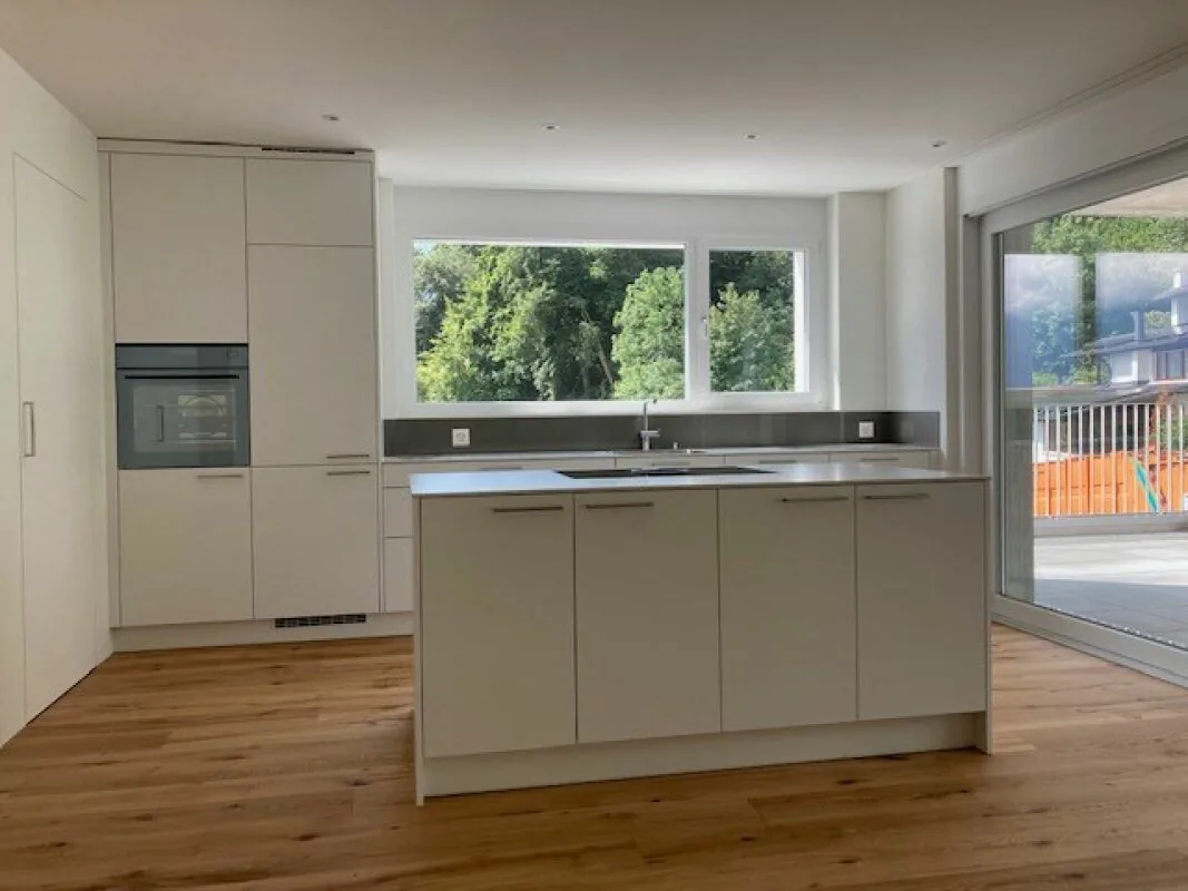 Appartement maisonnette spacieux et lumineux 4.5 pièces avec contrat de location