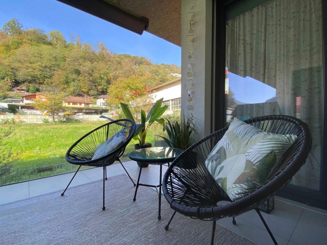 BARBENGO SCUOLE · 4.5-ROOM APARTMENT WITH SHARED SWIMMING POOL AND PRIVATE VEGETABLE GARDEN