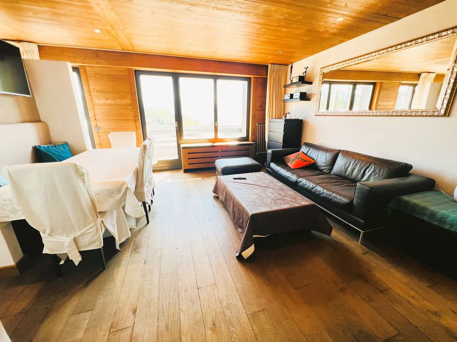 Splendid 2.5-room apartment renovated - Spacious and bright - Well-located - Extraordinary view