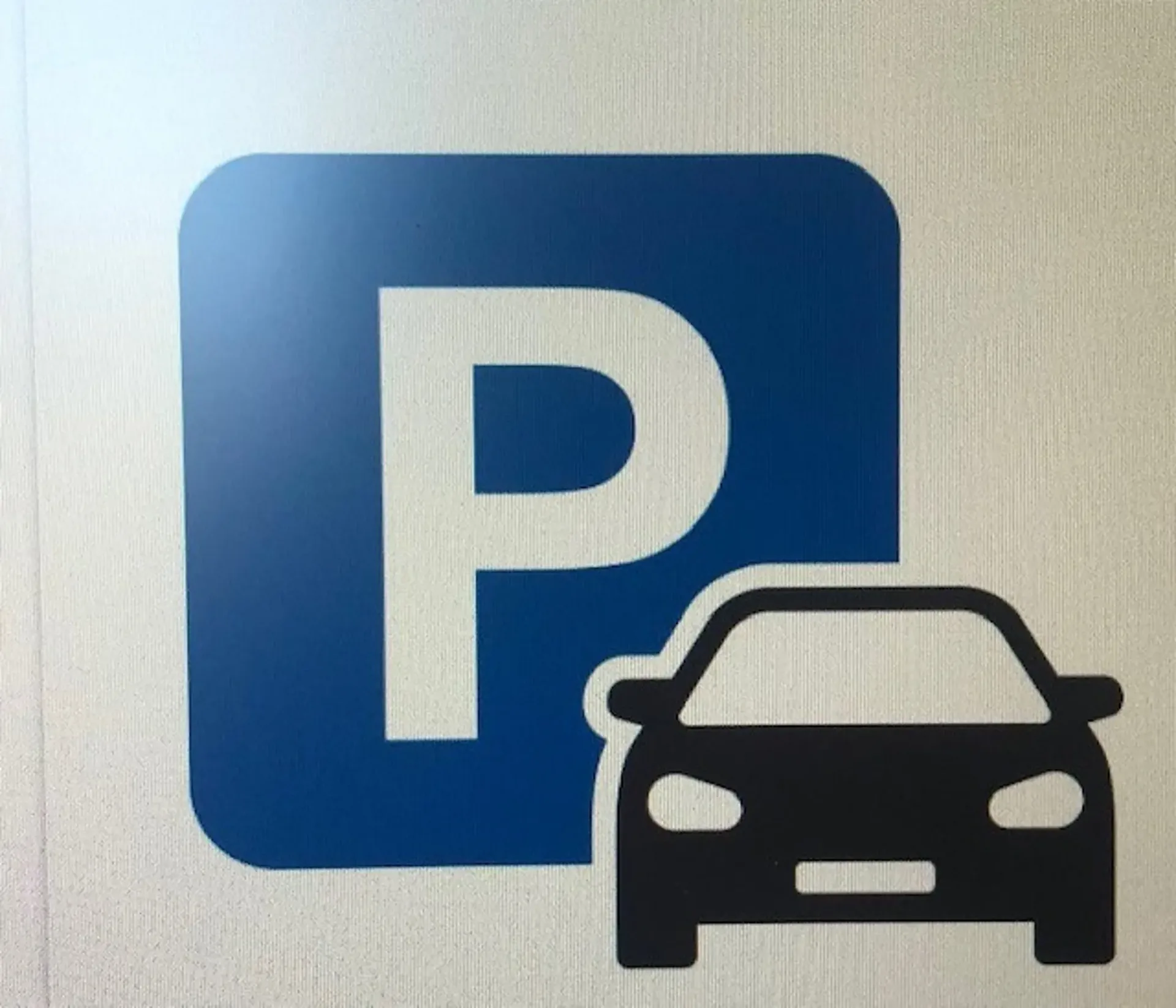Posto auto coperto in zona tranquilla a Pregassona