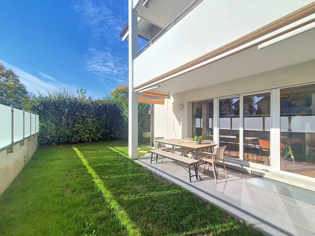 Schönes Apartment mit Terrasse und Garten im Herzen von Eysins!