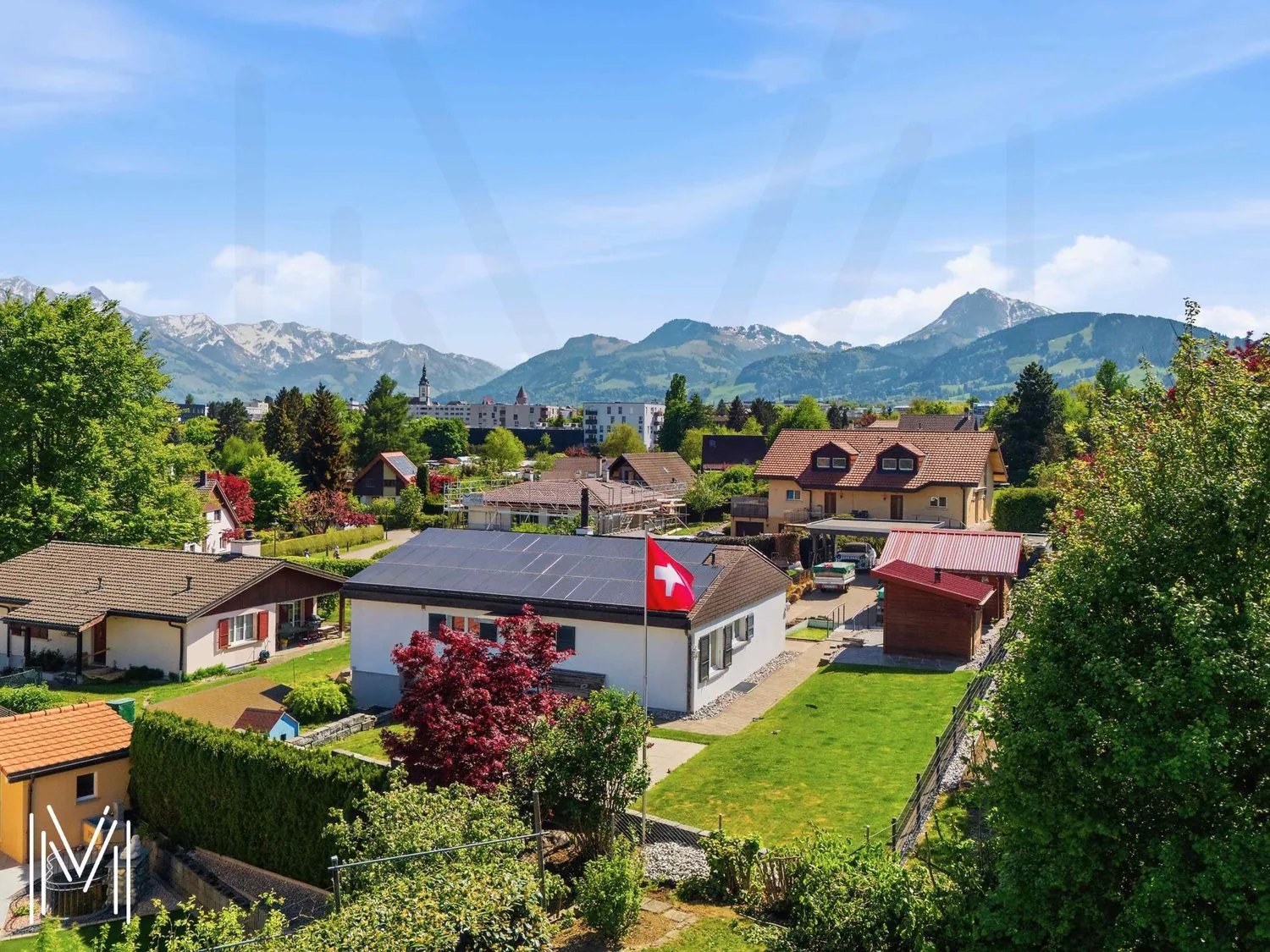 Exceptional 6.5-room villa in a quiet residential area with an exceptional view!