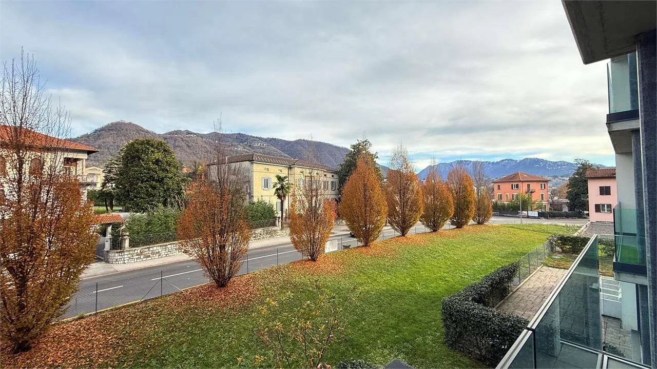 Appartement lumineux et spacieux 4,5 avec grand terrasse